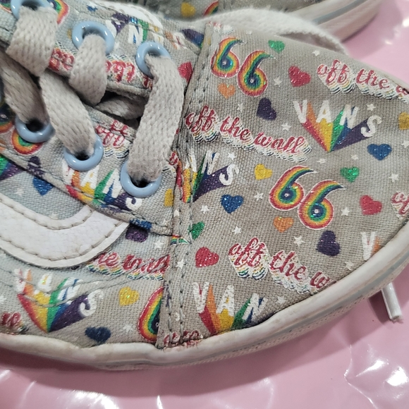 Vans Girls rainbows hearts stars 66 pride shoes sneaker gray pale blue Size 1 - Picture 5 of 8